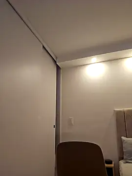 Maya Lewis online show from 9, 1, 2026