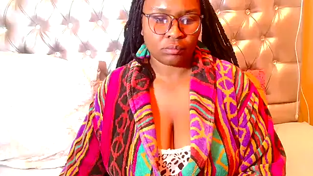 Snapshot of missboobsxx chatting on 8, 5, 2026 missboobsxx online show from 8, 5, 2026