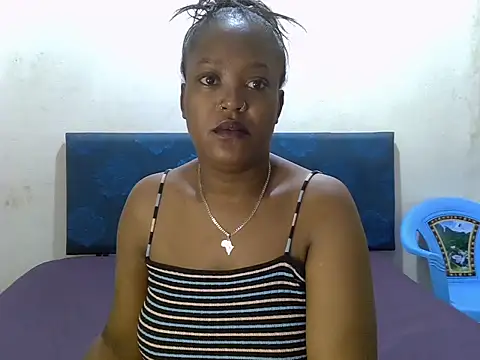Snapshot of Spice202 chatting on 4, 10, 2025 Spice202 online show from 4, 10, 2025