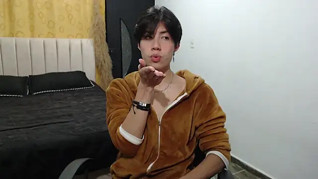 Snapshot of Elio-cam chatting on 23, 12, 2024 Elio-cam online show from 23, 12, 2024