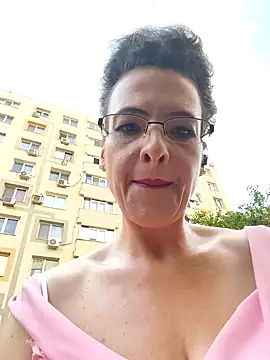 RebeccaNoble online show from 30, 6, 2026