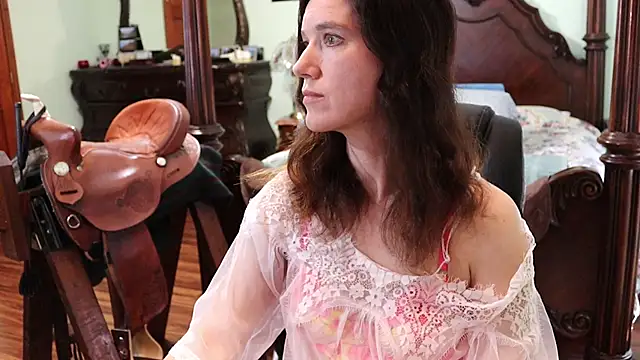 Snapshot of thornburyrose chatting on 14, 3, 2025 thornburyrose online show from 14, 3, 2025