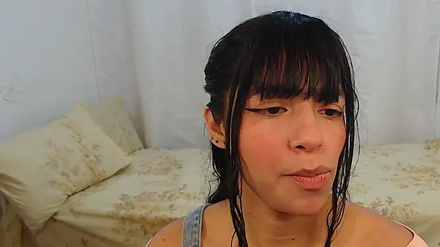 Snapshot of Liz_Galactic chatting on 16, 12, 2025 Liz Galactic online show from 16, 12, 2025