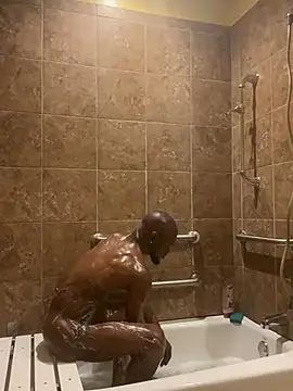 Maculine Stayr online show from 4, 3, 2025