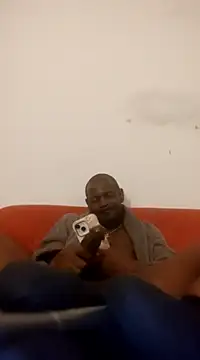 Maculine Stayr online show from 11, 3, 2025