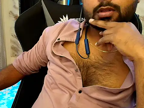 Snapshot of SHENOY3 chatting on 9, 5, 2026 SHENOY3 online show from 9, 5, 2026