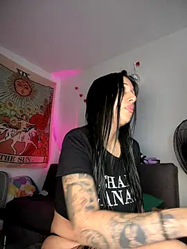 kiaraglam2 online show from 15, 10, 2025