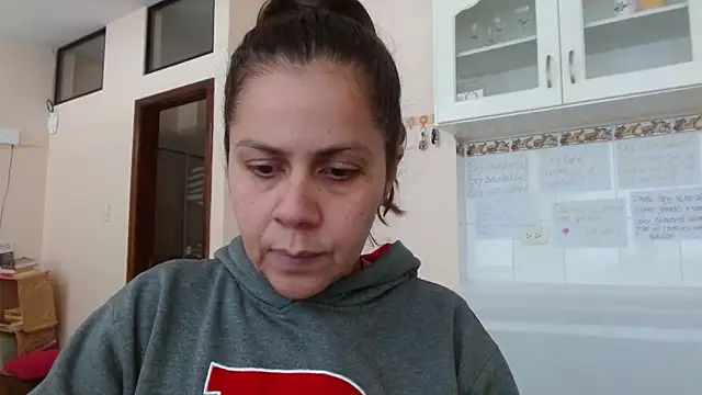 Snapshot of Sara_Brandon chatting on 18, 9, 2025 Sara Brandon online show from 18, 9, 2025