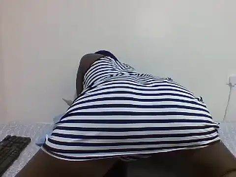 sweetelle09 online show from 22, 2, 2025