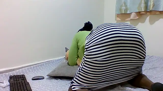 Snapshot of sweetelle09 chatting on 19, 4, 2026 sweetelle09 online show from 19, 4, 2026