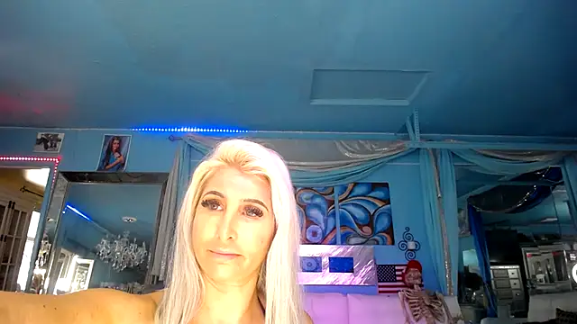 ADRIANNA FOX online show from 17, 2, 2025