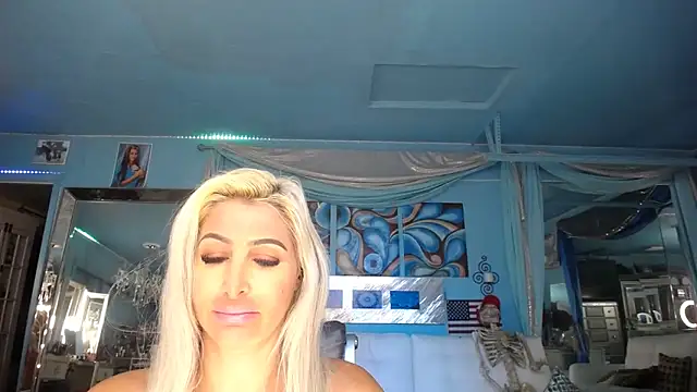 ADRIANNA FOX online show from 1, 3, 2025