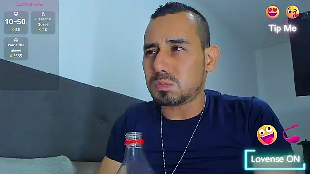 jhonyalzate2 online show from 24, 2, 2025