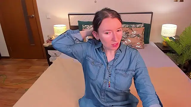 Snapshot of CatherineWalls chatting on 19, 5, 2026 CatherineWalls online show from 19, 5, 2026
