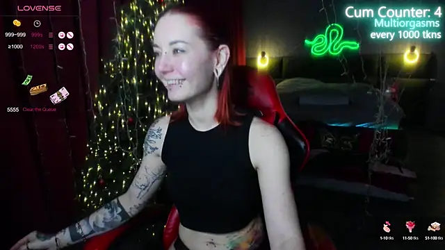 MaxPhoenixx online show from 3, 2, 2025