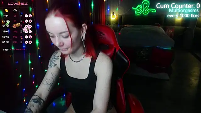 MaxPhoenixx online show from 17, 2, 2025