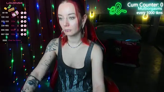 MaxPhoenixx online show from 21, 2, 2025