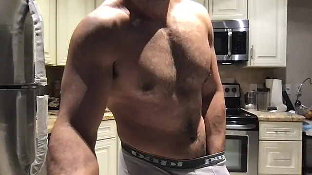 Snapshot of BigGuyMuscle chatting on 13, 6, 2026 BigGuyMuscle online show from 13, 6, 2026