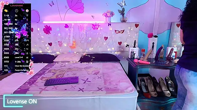 Zaly mature online show from 21, 7, 2026