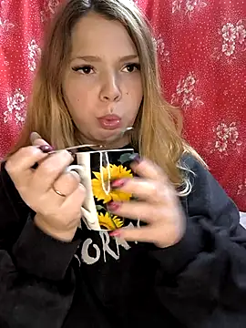 Zuli Kiska online show from 1, 12, 2025