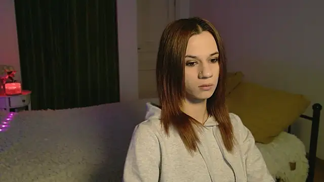 ItsAlisia online show from 20, 10, 2025