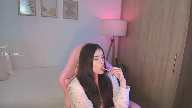 iriswest  online show from 20, 9, 2025