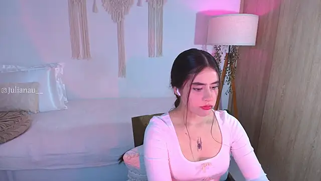 iriswest  online show from 17, 11, 2025