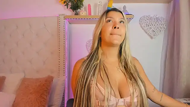 sara montiell online show from 5, 12, 2024