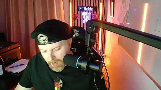 DerPornoPete online show from 22, 7, 2026