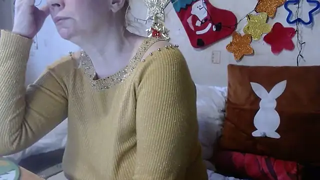 Snapshot of QueenLana chatting on 21, 1, 2025 QueenLana online show from 21, 1, 2025