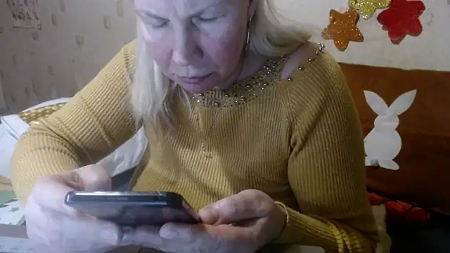 Snapshot of QueenLana chatting on 24, 1, 2025 QueenLana online show from 24, 1, 2025