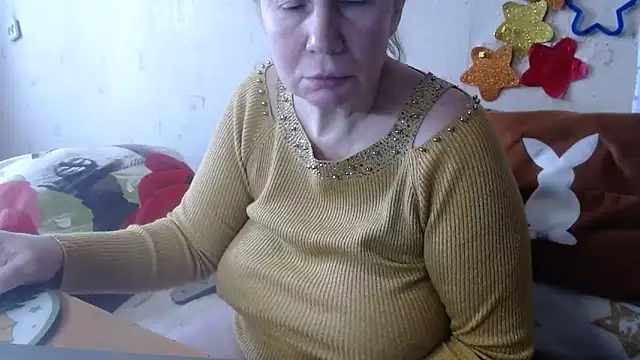 Snapshot of QueenLana chatting on 21, 2, 2025 QueenLana online show from 21, 2, 2025
