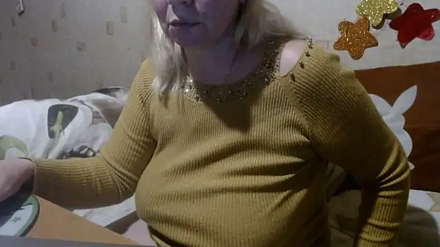 Snapshot of QueenLana chatting on 26, 2, 2025 QueenLana online show from 26, 2, 2025