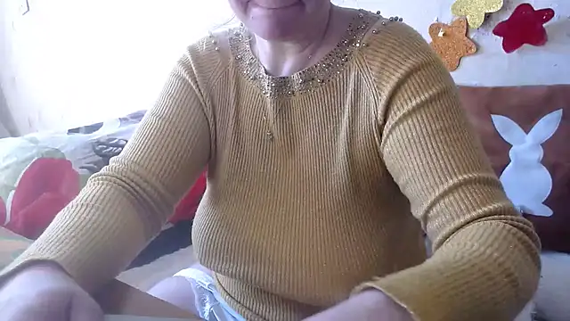 Snapshot of QueenLana chatting on 27, 2, 2025 QueenLana online show from 27, 2, 2025