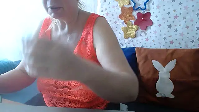 QueenLana online show from 20, 4, 2026