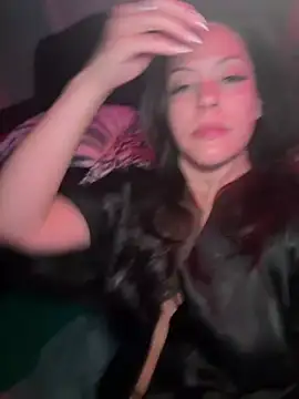 Snapshot of bellafreakyfun chatting on 2, 5, 2026 bellafreakyfun online show from 2, 5, 2026