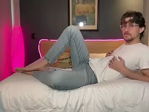 Snapshot of mcklister_kinky_feets chatting on 16, 2, 2026 mcklister kinky feets online show from 16, 2, 2026