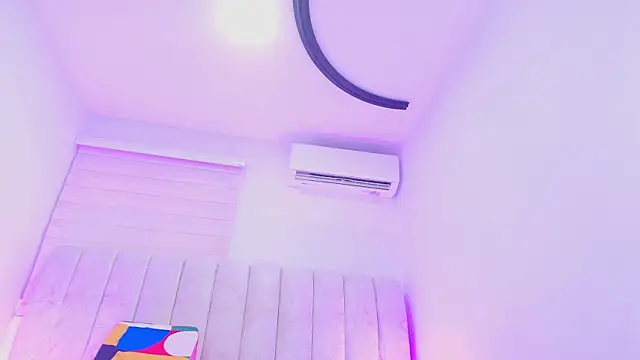 Snapshot of timkerbell_ chatting on 3, 12, 2025 timkerbell online show from 3, 12, 2025