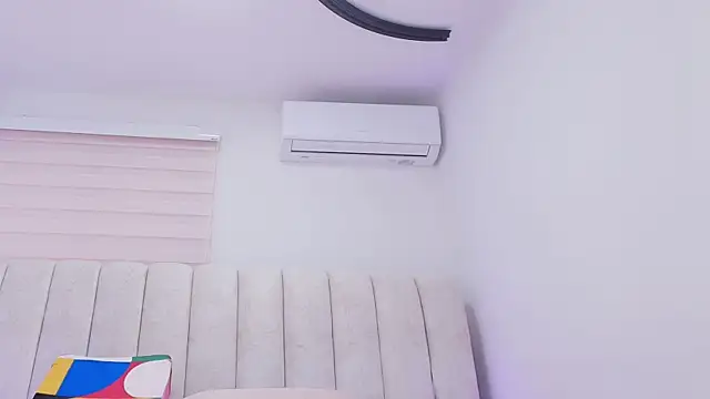 Snapshot of timkerbell_ chatting on 5, 12, 2025 timkerbell online show from 5, 12, 2025