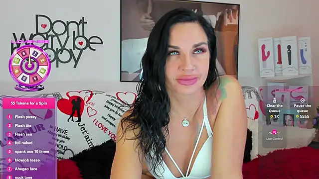 Tara Bloss online show from 7, 2, 2025