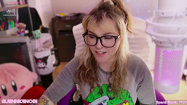 Snapshot of JennKenobi chatting on 27, 2, 2025 JennKenobi online show from 27, 2, 2025