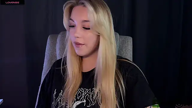 Snapshot of ariashaa chatting on 10, 6, 2026 ariashaa online show from 10, 6, 2026