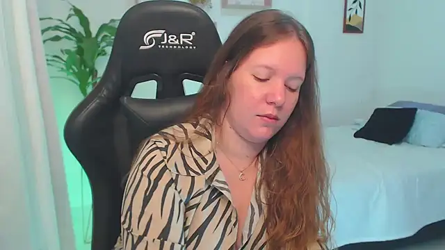 Snapshot of tamy_shine87 chatting on 17, 3, 2025 tamy shine87 online show from 17, 3, 2025