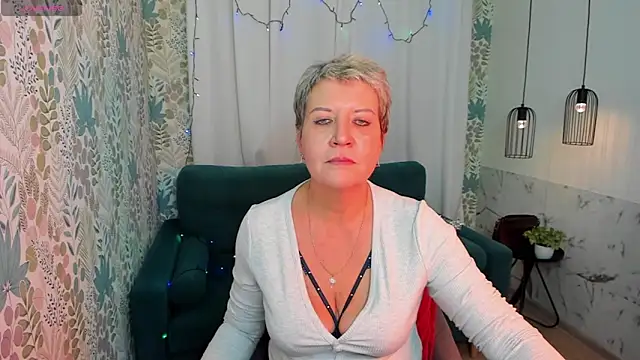 Snapshot of KathySunn chatting on 7, 1, 2025 KathySunn online show from 7, 1, 2025
