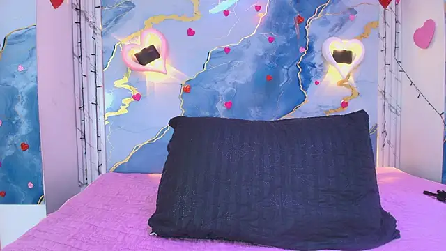 Snapshot of lorrayne_ chatting on 19, 2, 2026 lorrayne online show from 19, 2, 2026