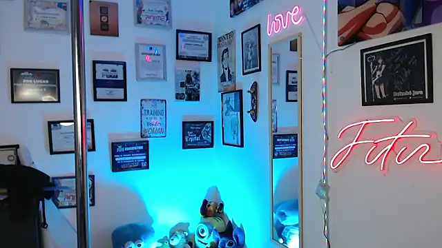 AhriSteele online show from 18, 12, 2025