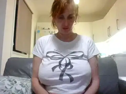Snapshot of MssAngela chatting on 26, 1, 2025 MssAngela online show from 26, 1, 2025