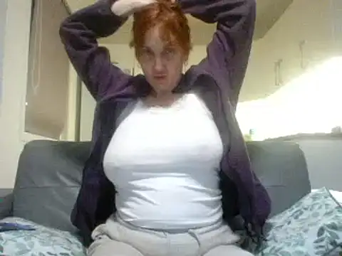 Snapshot of MssAngela chatting on 8, 2, 2025 MssAngela online show from 8, 2, 2025
