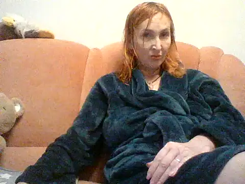Snapshot of MssAngela chatting on 1, 10, 2025 MssAngela online show from 1, 10, 2025
