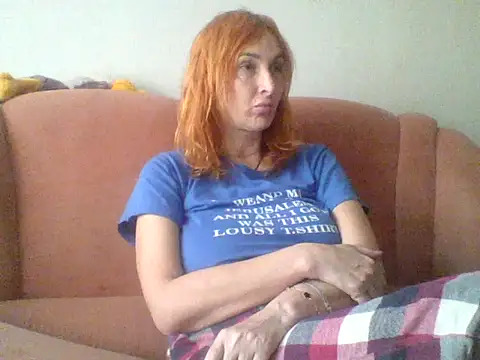 Snapshot of MssAngela chatting on 6, 10, 2025 MssAngela online show from 6, 10, 2025
